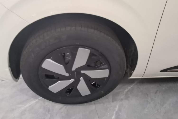 Used Dongfeng NAMMI 01 2026 Model Originality Edition 330Air Left Front Wheel Hub