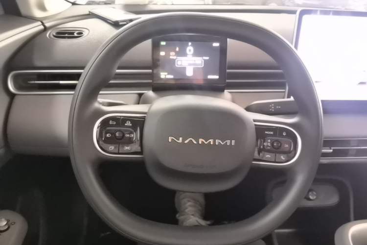 Used Dongfeng NAMMI 01 2026 Model Originality Edition 330Air Steering Wheel