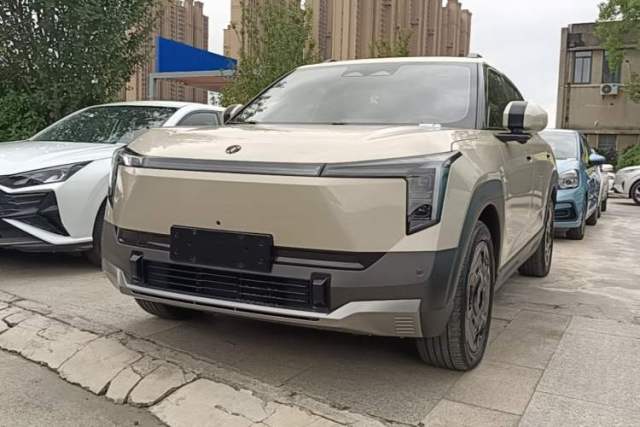 Gebrauchter Dongfeng NAMMI 06 2025 471 Ultra