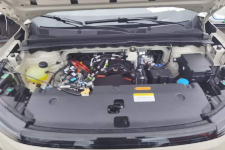 Used Dongfeng NAMMI 06 2025 401 Air Engine Bay