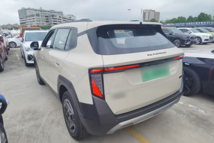 Used Dongfeng NAMMI 06 2025 401 Air Exterior 2