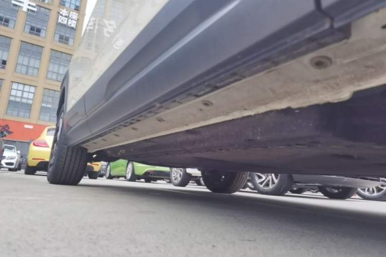 Used Dongfeng NAMMI 06 2025 401 Air Right Side Sill