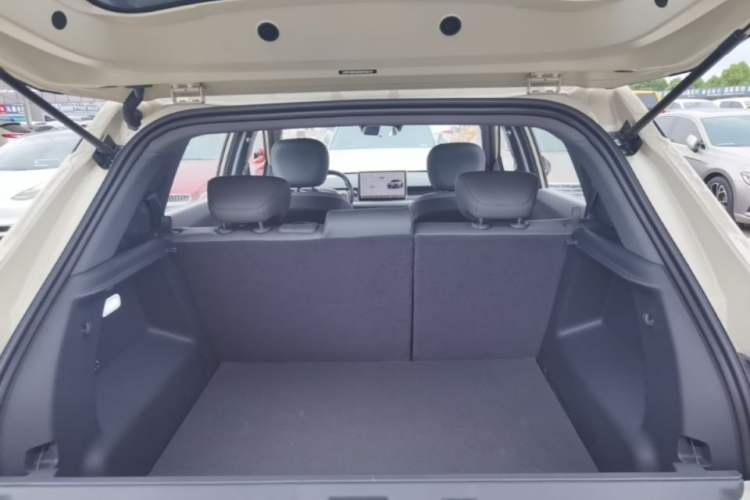 Used Dongfeng NAMMI 06 2025 401 Air Trunk