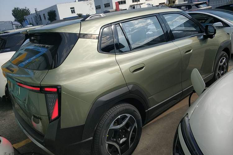 Used Dongfeng NAMMI 06 2025 401 Pro Exterior 5