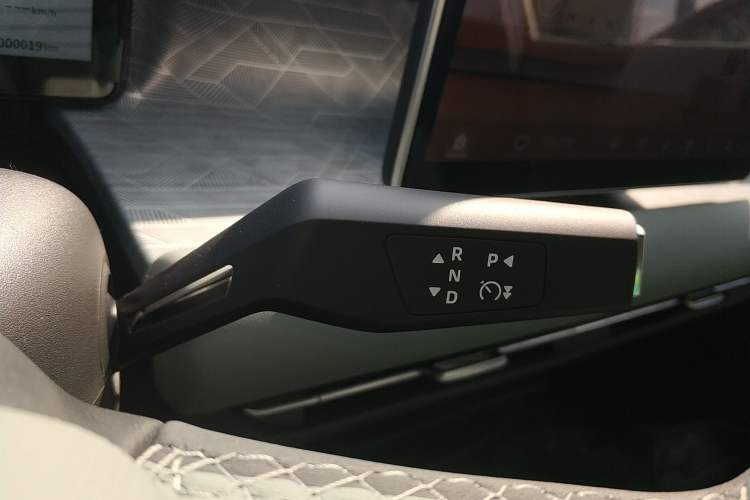 Used Dongfeng NAMMI 06 2025 401 Pro Gear Lever