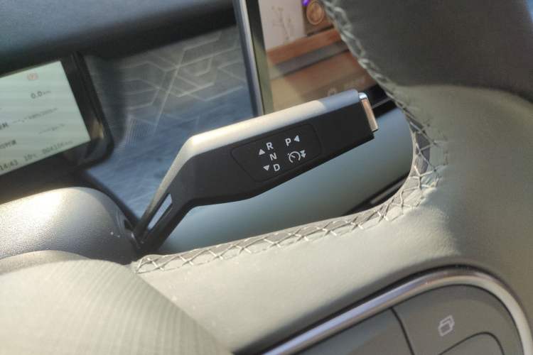 Used Dongfeng NAMMI 06 2025 401 Pro Gear Lever