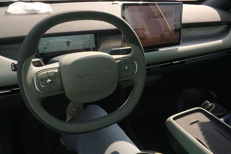 Used Dongfeng NAMMI 06 2025 401 Pro Interior 2