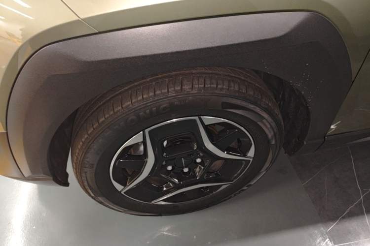 Used Dongfeng NAMMI 06 2025 401 Pro Left Front Wheel Hub