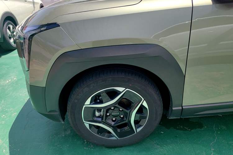Used Dongfeng NAMMI 06 2025 471 Ultra Left Front Wheel Hub