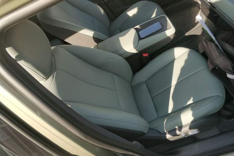 Used Dongfeng NAMMI 06 2025 401 Pro Right Front Seat