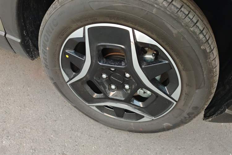 Used Dongfeng NAMMI 06 2025 401 Pro Right Front Wheel Hub