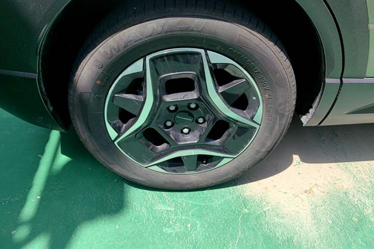 Used Dongfeng NAMMI 06 2025 471 Ultra Right Rear Wheel Hub
