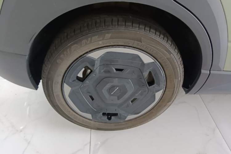 Used Dongfeng NAMMI 06 2025 471 Ultra Right Rear Wheel Hub