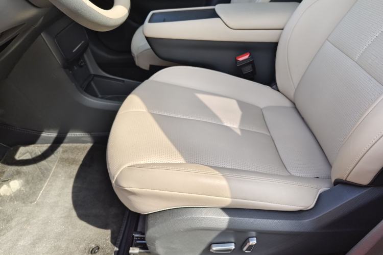 Used Dongfeng NAMMI 06 2025 471 Ultra Left Front Seat