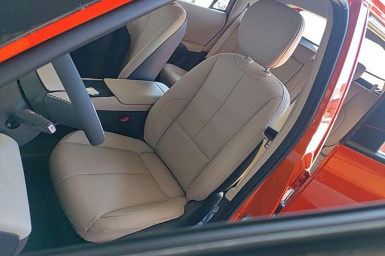 Used Dongfeng NAMMI 06 2025 471 Ultra Left Front Seat