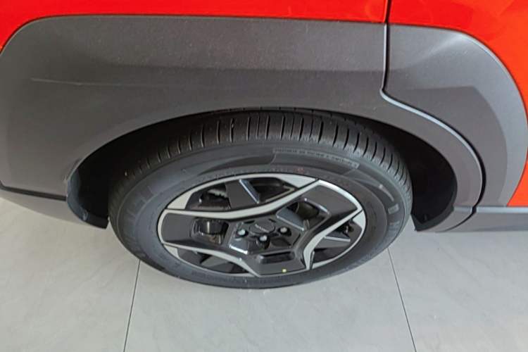 Used Dongfeng NAMMI 06 2025 471 Ultra Right Rear Wheel Hub