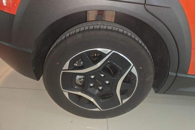 Used Dongfeng NAMMI 06 2025 471 Ultra Right Rear Wheel Hub