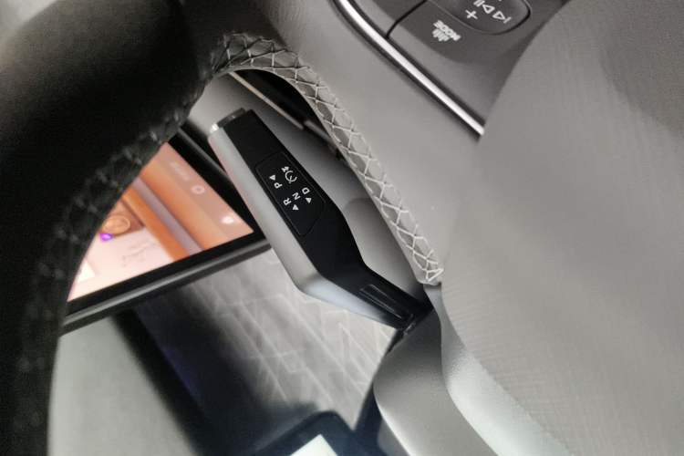 Used Dongfeng NAMMI 06 2025 401 Pro Gear Lever