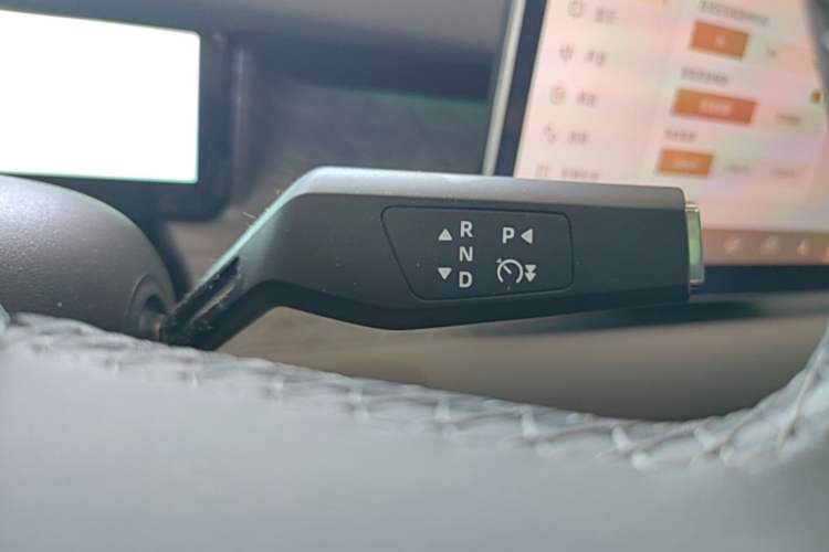 Used Dongfeng NAMMI 06 2025 401 Pro Gear Lever