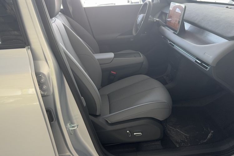 Used Dongfeng NAMMI 06 2025 401 Pro Right Front Seat