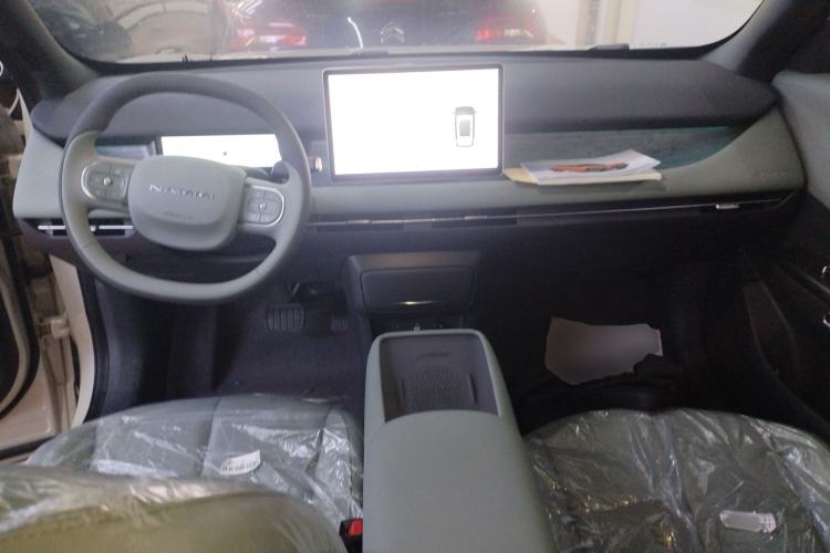 Used Dongfeng NAMMI 06 2025 401 Ultra Center Console