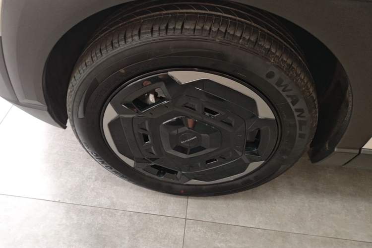 Used Dongfeng NAMMI 06 2025 471 Ultra Exterior 4