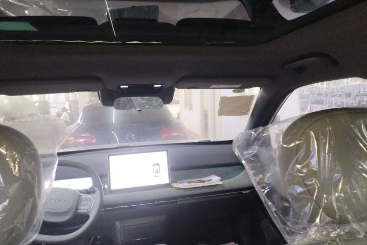 Used Dongfeng NAMMI 06 2025 401 Ultra Headliner