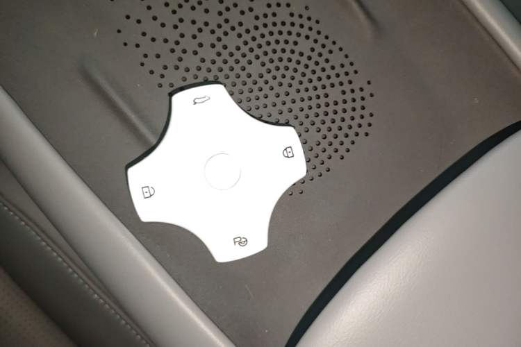 Used Dongfeng NAMMI 06 2025 471 Ultra Interior 1
