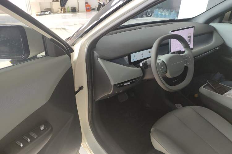 Used Dongfeng NAMMI 06 2025 471 Ultra Interior 3