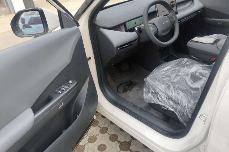 Used Dongfeng NAMMI 06 2025 401 Pro Interior 3