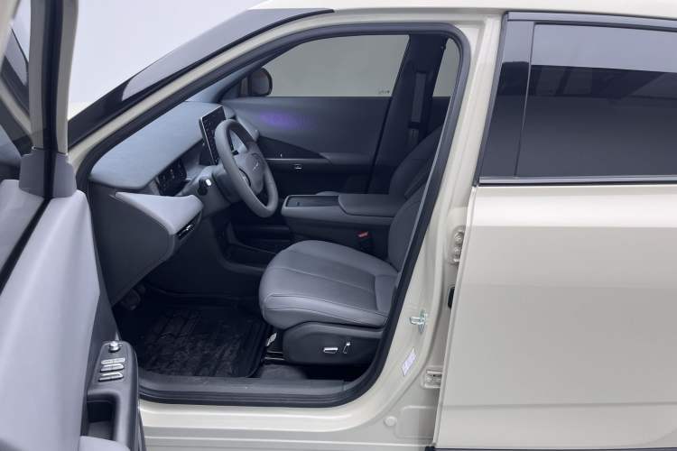 Used Dongfeng NAMMI 06 2025 471 Ultra Interior 6