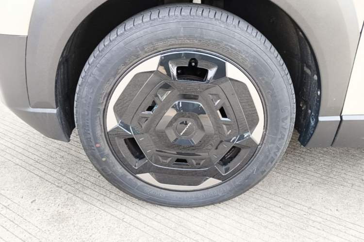 Used Dongfeng NAMMI 06 2025 471 Ultra Left Front Wheel Hub