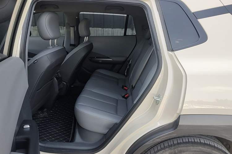 Used Dongfeng NAMMI 06 2025 471 Ultra Left Rear Seat