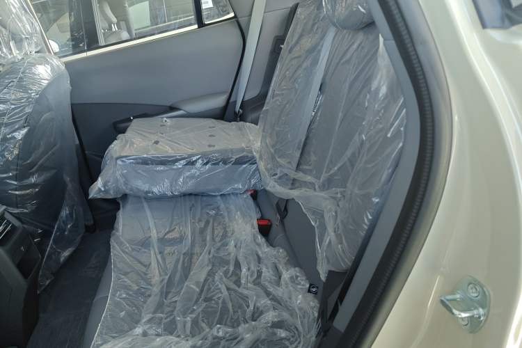 Used Dongfeng NAMMI 06 2025 401 Air Left Rear Seat