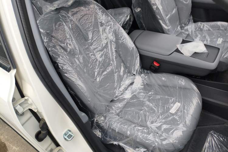 Used Dongfeng NAMMI 06 2025 401 Pro Right Front Seat