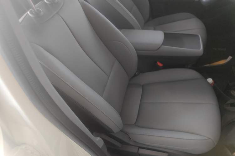 Used Dongfeng NAMMI 06 2025 401 Air Right Front Seat