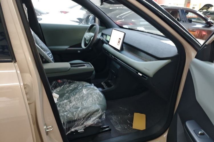 Used Dongfeng NAMMI 06 2025 401 Air Right Front Seat