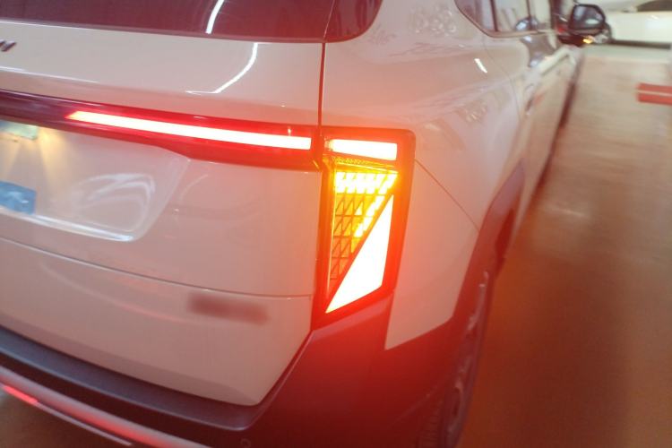 Used Dongfeng NAMMI 06 2025 401 Ultra Right Rear Taillight