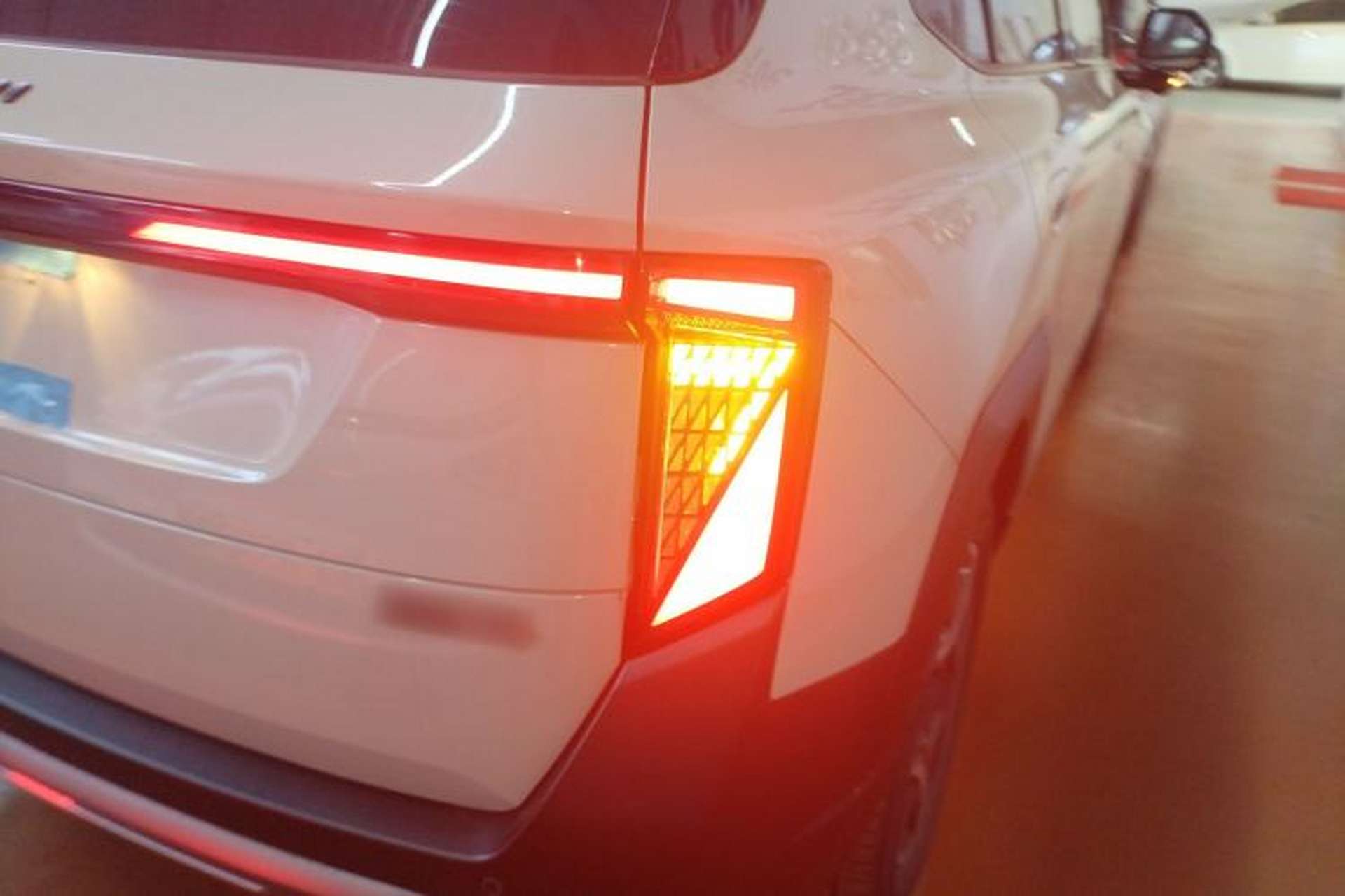 Used Dongfeng NAMMI 06 2025 401 Ultra Right Rear Taillight