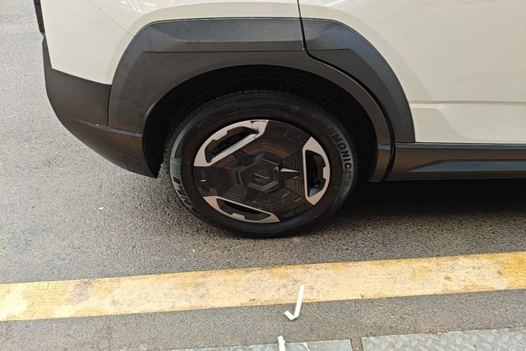 Used Dongfeng NAMMI 06 2025 401 Air Right Rear Wheel Hub