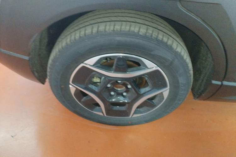 Used Dongfeng NAMMI 06 2025 401 Ultra Right Rear Wheel Hub
