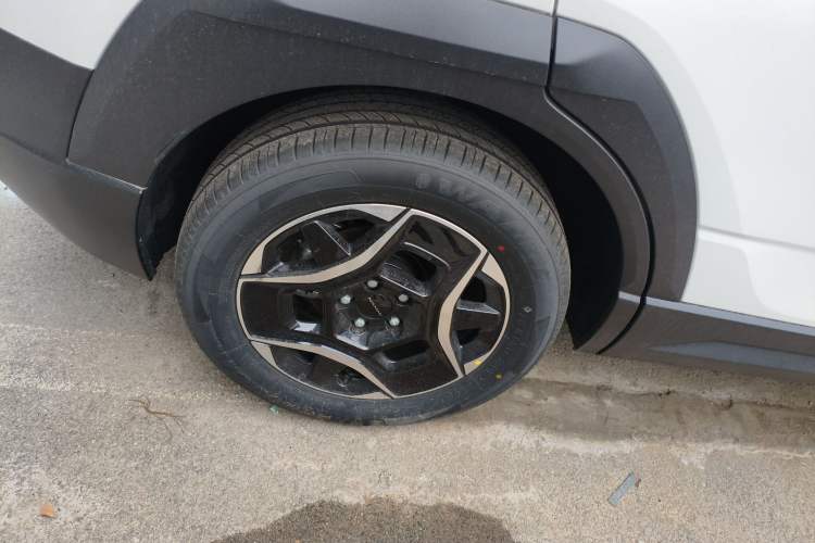 Used Dongfeng NAMMI 06 2025 401 Pro Right Rear Wheel Hub