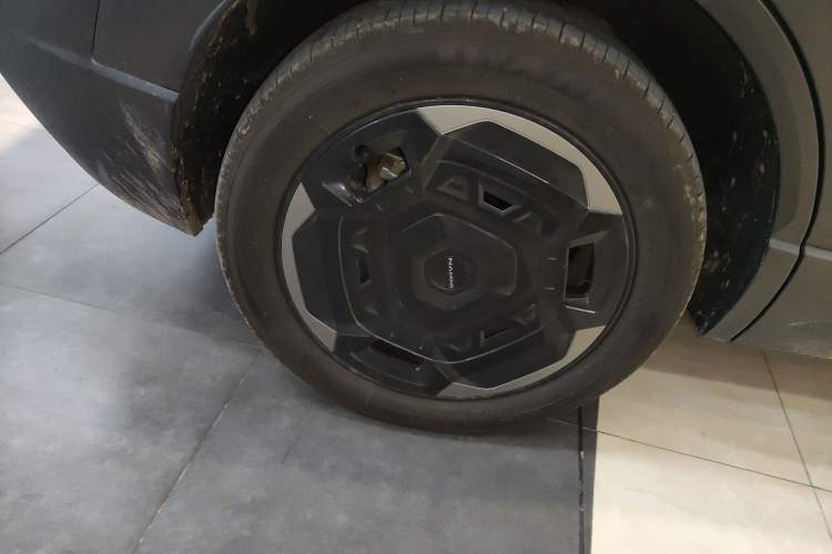Used Dongfeng NAMMI 06 2025 471 Ultra Right Rear Wheel Hub
