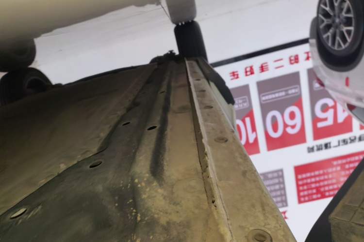 Used Dongfeng NAMMI 06 2025 401 Pro Right Side Sill