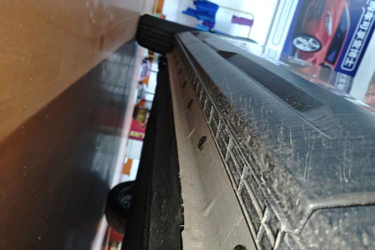 Used Dongfeng NAMMI 06 2025 401 Air Right Side Sill