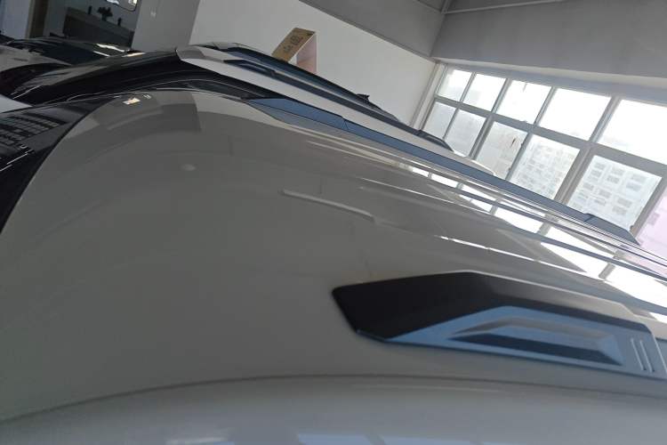 Used Dongfeng NAMMI 06 2025 401 Air Roof