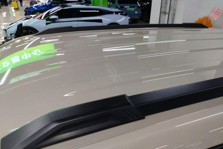 Used Dongfeng NAMMI 06 2025 401 Air Roof