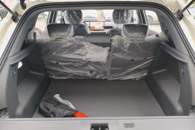 Used Dongfeng NAMMI 06 2025 401 Pro Trunk