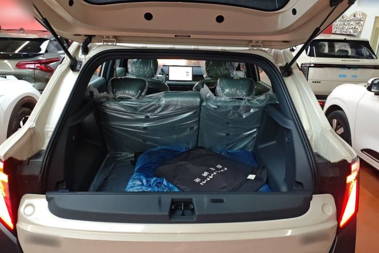 Used Dongfeng NAMMI 06 2025 401 Air Trunk
