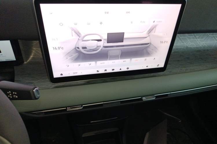 Used Dongfeng NAMMI 06 2025 471 Ultra Audio And AC Panel